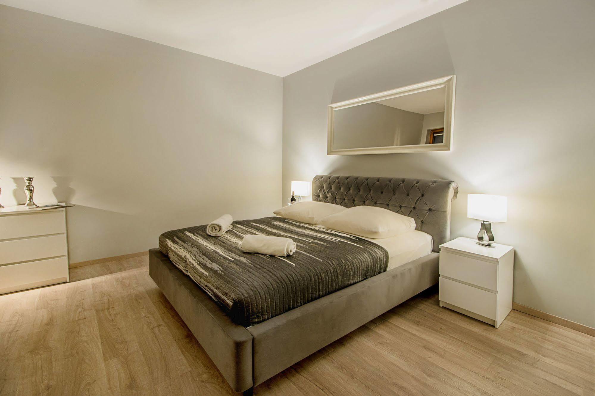 Angel City Center Krakow Aparthotel Eksteriør billede